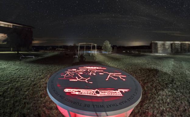 El Observatorio Astronómico de Monfragüe invita este martes a ver el eclipse lunar