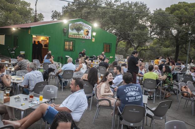 Un grabado de premio y el verano musical en Cáceres