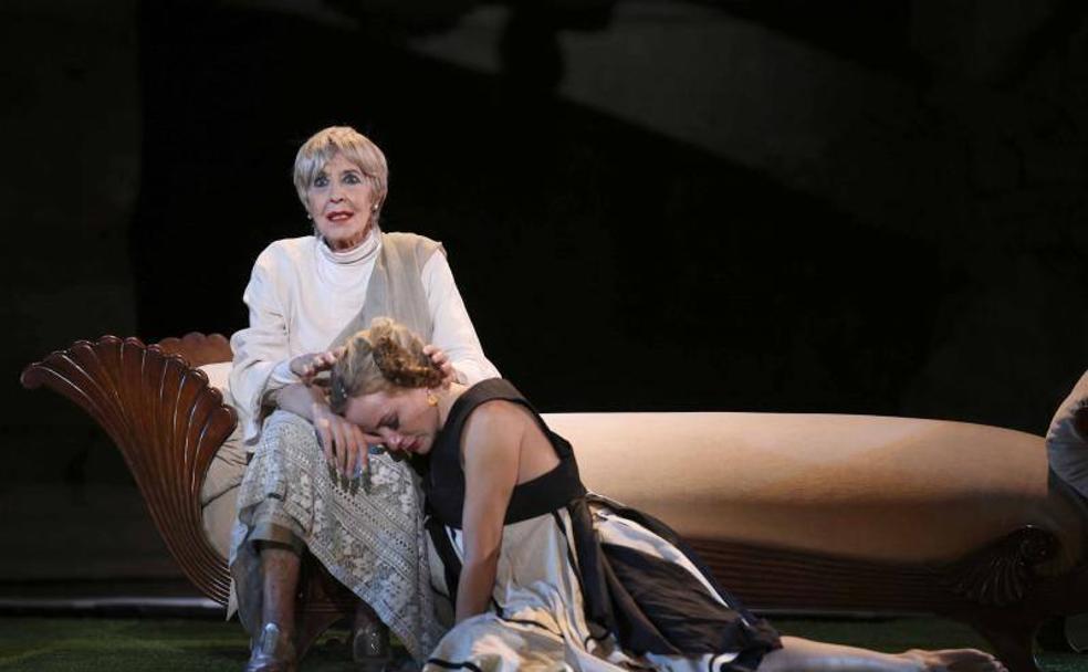 'Metamorfosis' llena el Teatro Romano de Mérida