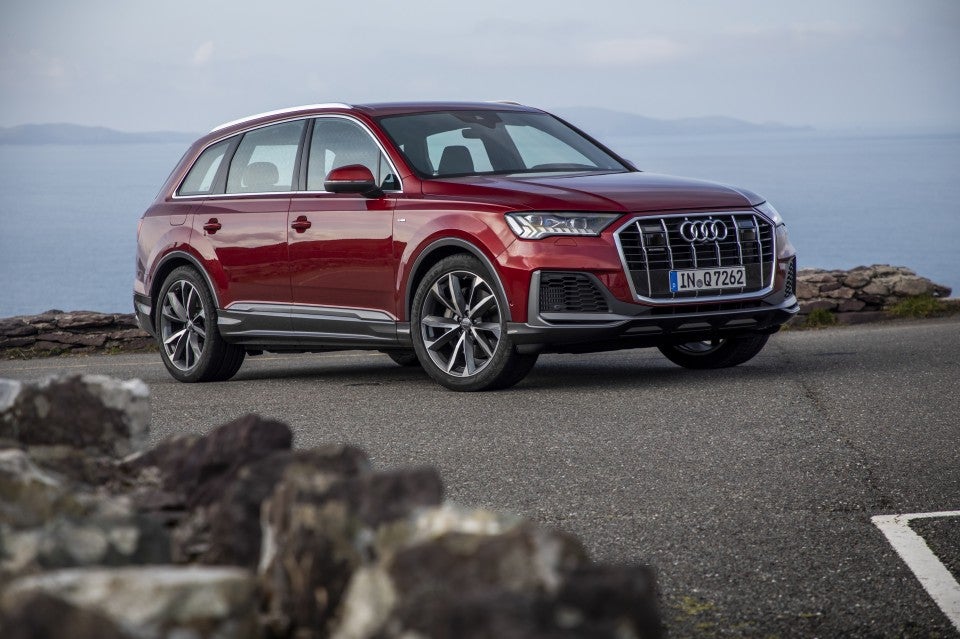 Audi Q7, las imágenes de un SUV de más de cinco metros