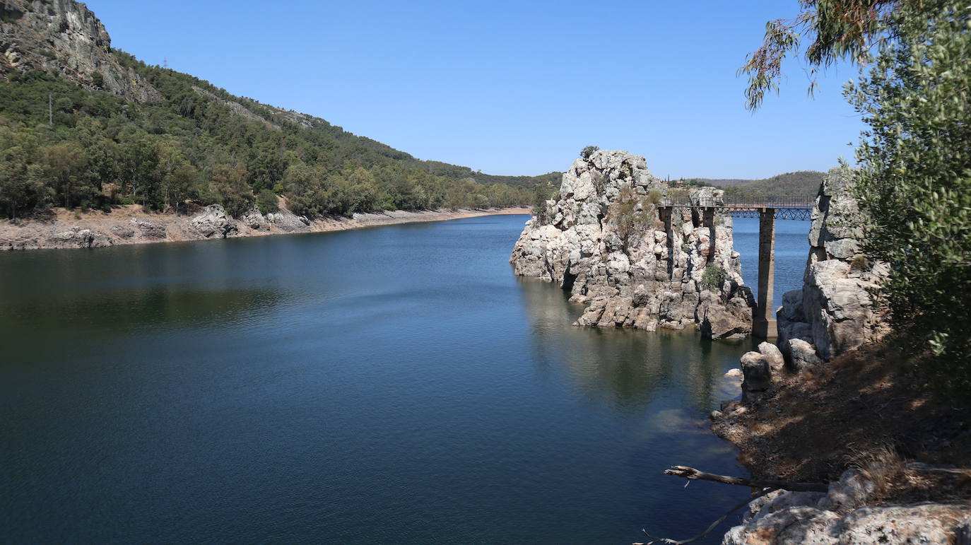 Rincones con encanto de Extremadura: Playa de Puerto Peña