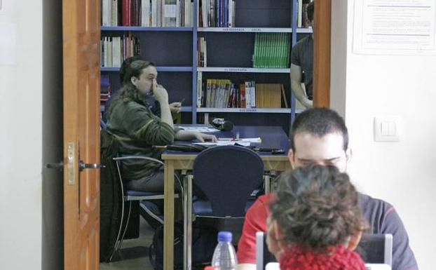 Las Ciencias de la Tierra, en la biblioteca del Palacio de la Isla