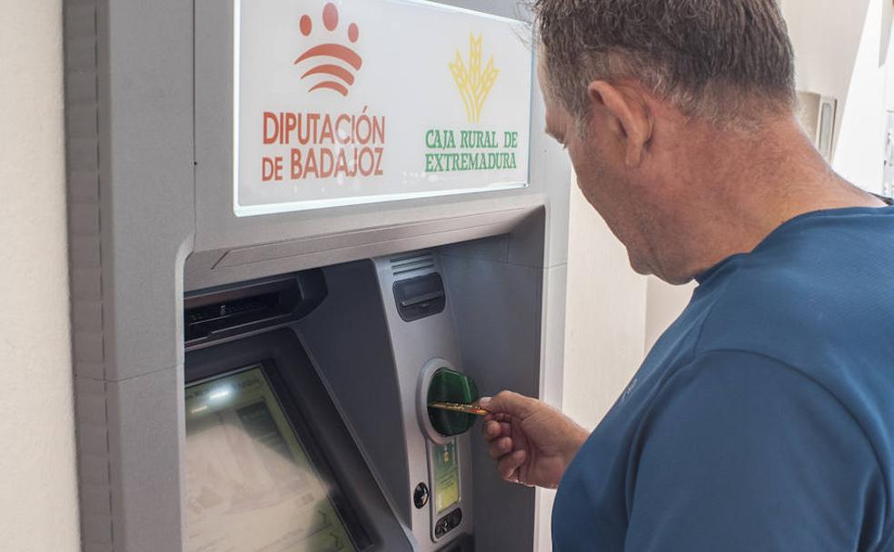 El primer cajero automático del pueblo