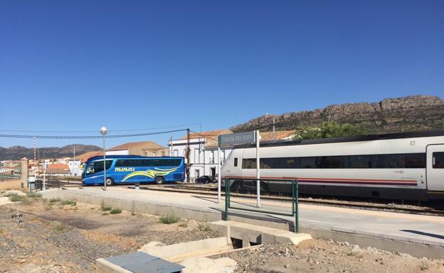 Restaurada la línea del tren Badajoz-Puertollano tras los problemas en Cabeza del Buey