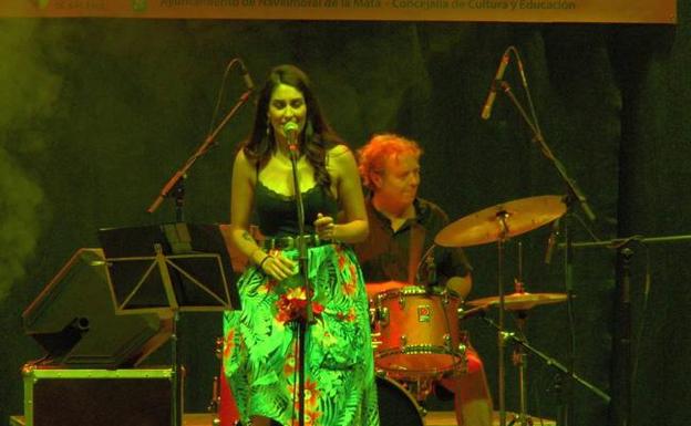 María Honolulu & The Wahalotes en Las Noches del Baluarte de Cáceres