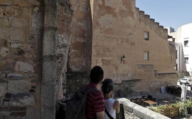 Jornada de puertas abiertas en la torre del Horno de Cáceres