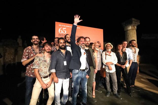 Agradecimientos y felicidad tras el estreno del montaje