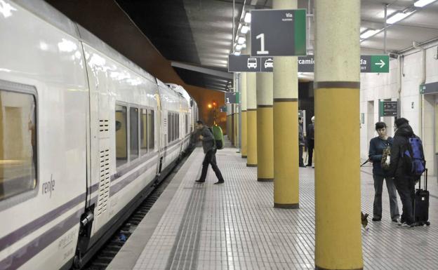 Una avería retrasa más de 90 minutos un tren Badajoz-Madrid