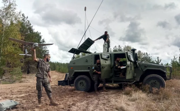 Militares de la Brigada Extremadura XI colaboran en el rescate de una anciana en Letonia