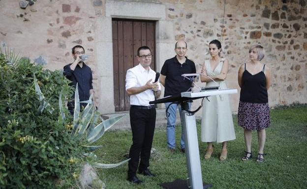 El extremeño Julián Gómez expone en el Museo de Cáceres