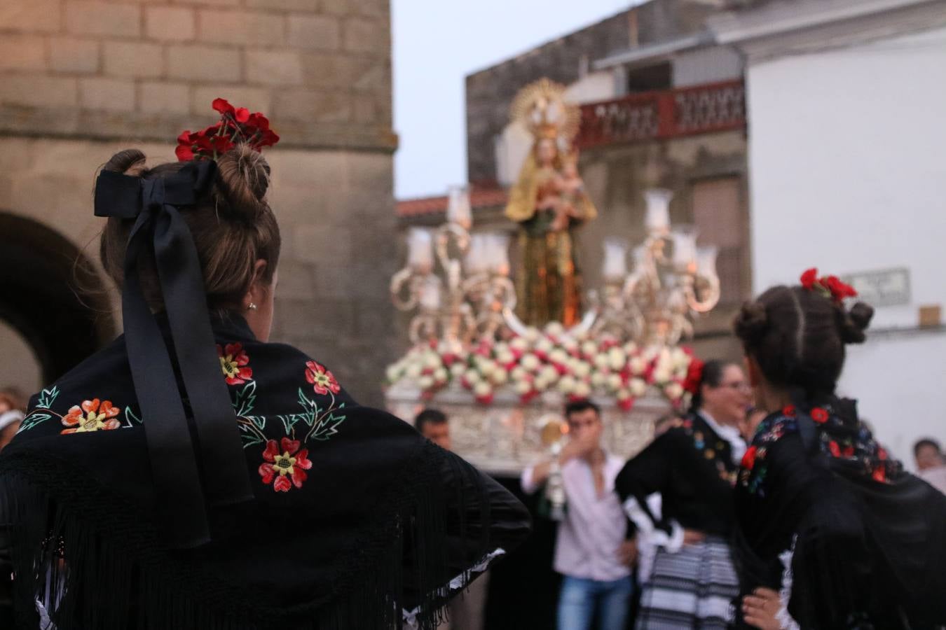 Jerez vive con devoción el traslado de Nuestra Señora de Aguasantas hacia su Santurio