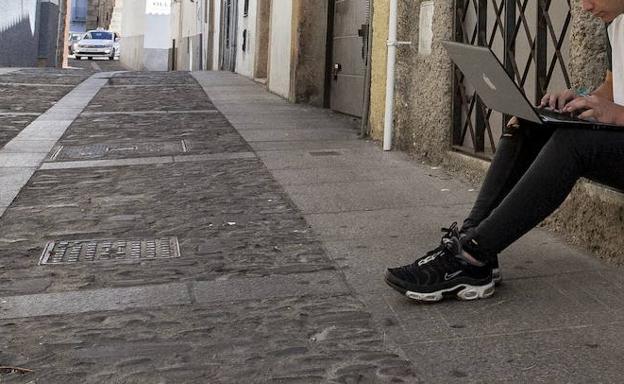 Valdebótoa, Novelda y Sagrajas tendrán fibra óptica de Telefónica en 2020