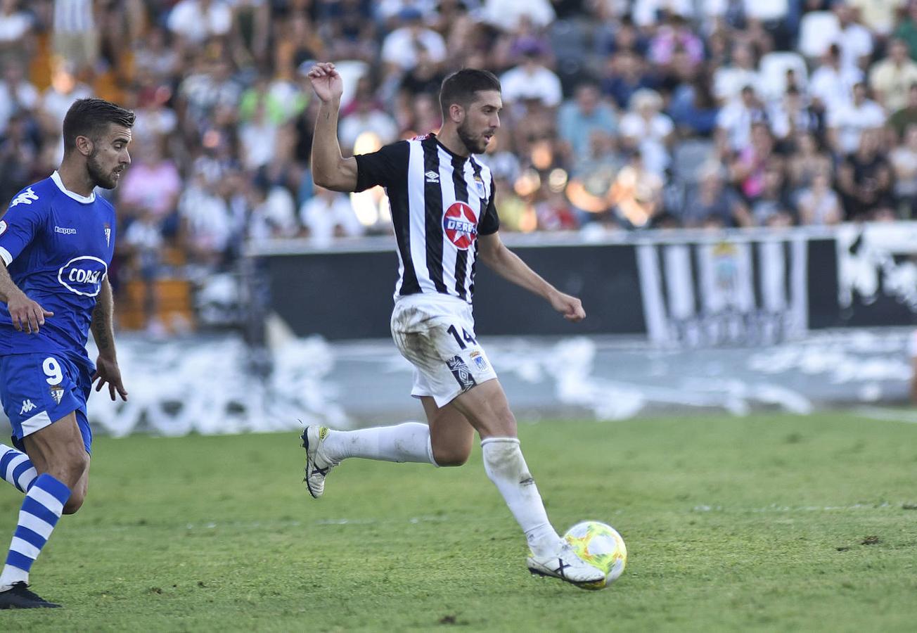 Derrota del Badajoz ante el San Fernando