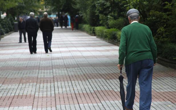 Nueve pueblos se suman a un proyecto para dar compañía a mayores que viven solos