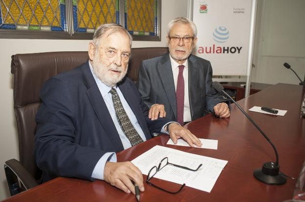 Aula HOY celebra sus 30 años con la conferencia de Juan Van-Halen