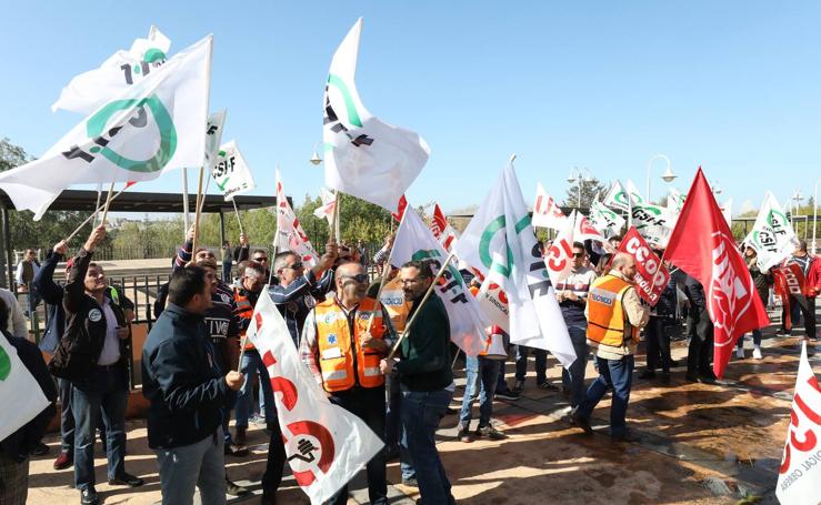 Trabajadores de Ambulancias Tenorio mantienen la huelga para el 1 de noviembre