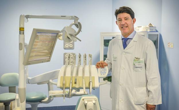 El cirujano maxilofacial Florencio Monje ofrece dos conferencias en Aula HOY