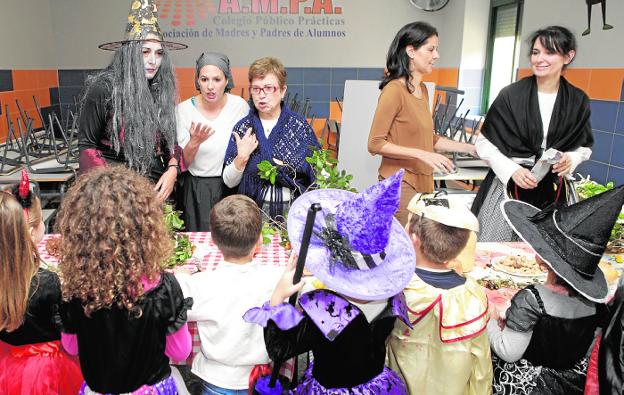 Noches monstruosas y aventuras en castúo