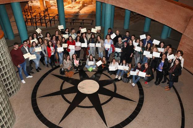 Finalizan las tres Escuelas Profesionales de Mérida, que se reanudarán en diciembre