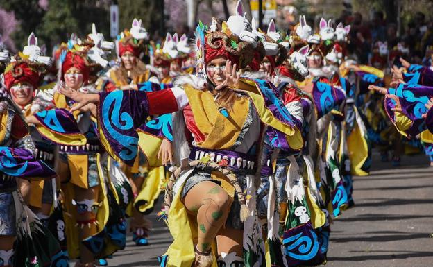 Las comparsas pacenses no federadas piden participar en la organización del Carnaval 2020