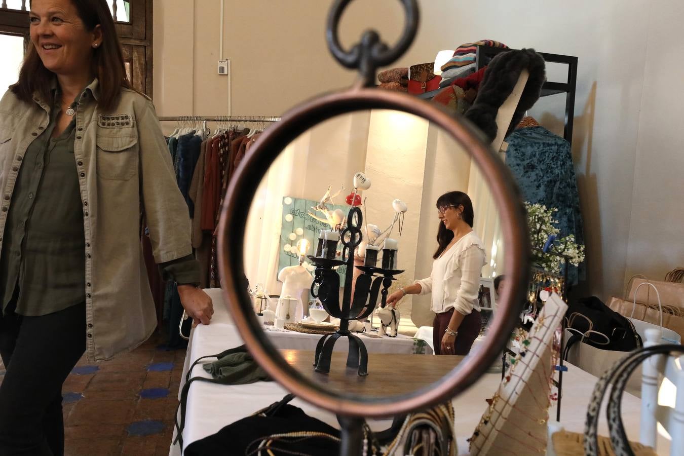 El Parador acoge un mercadillo solidario contra el cáncer