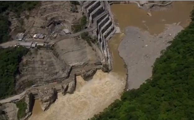 Charla de la defensora de los derechos humanos colombiana Astrid Torres en Cáceres