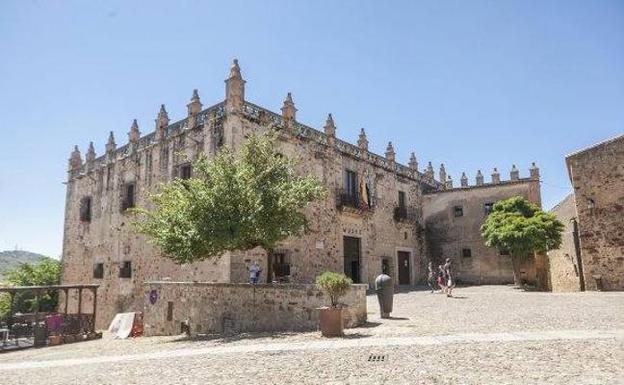 El Museo de Cáceres acoge una velada literaria gótico-romántica