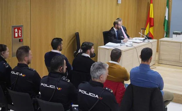 La Fiscalía rebaja de tres a dos años la pena por abuso sexual a La Manada en Pozoblanco