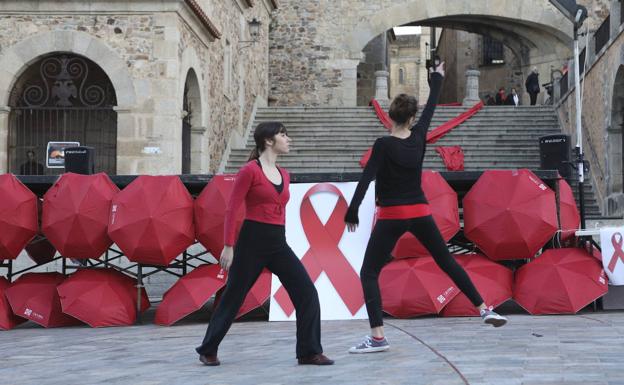 Disminuyen casi a la mitad los nuevos casos anuales de infección por VIH en Extremadura