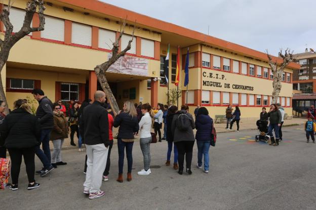 El acoso escolar o las adicciones centran las preocupaciones del Foro de Ampas de Mérida