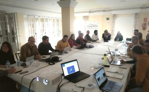 Se reúnen en Fregenal los componentes del «Proyecto Live Adapt»