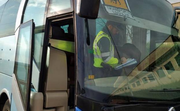 Cuatro meses de cárcel para el chófer del autobús escolar que iba bebido