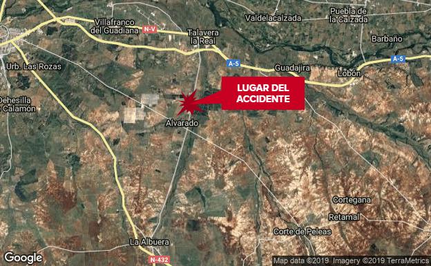 Tres heridos de diversa consideración en una colisión entre dos vehículos en Talavera la Real