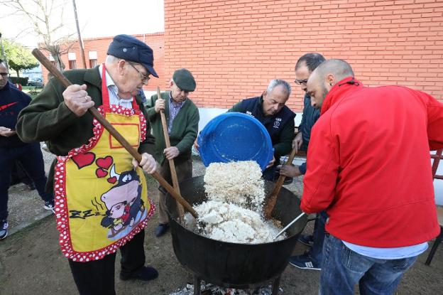 Las migas de El Barrio cumplen 40 años