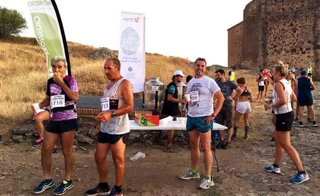 3.500 botellas de plástico menos en diez carreras deportivas de la provincia de Badajoz