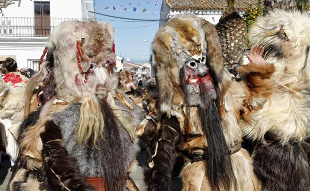 Las Carantoñas de Acehúche se estrenan como Fiesta de Interés Turístico Nacional