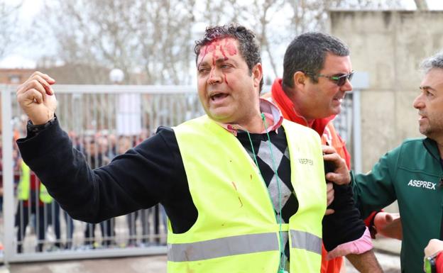 La delegada del Gobierno desvincula los hechos violentos de los organizadores de la protesta en Don Benito