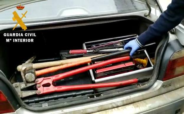 Dos detenidos por nueve robos en talleres, naves y casas de campo de la provincia de Badajoz