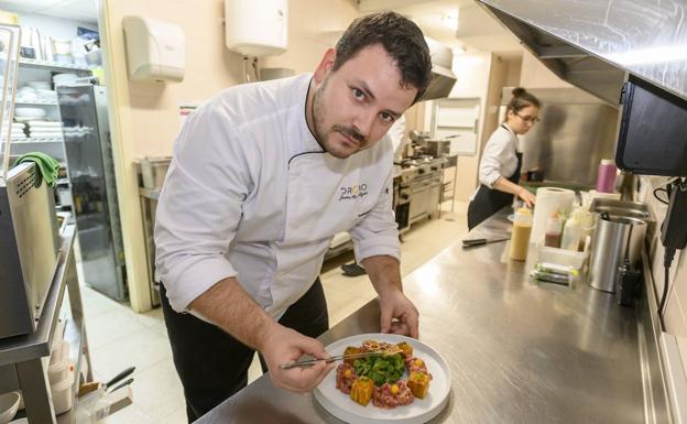 El pacense Juanma Salgado, entre los cien jóvenes talentos de la gastronomía española