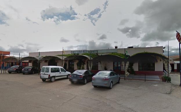 Disparan al dueño de un restaurante de Palomas mientras robaban en su local