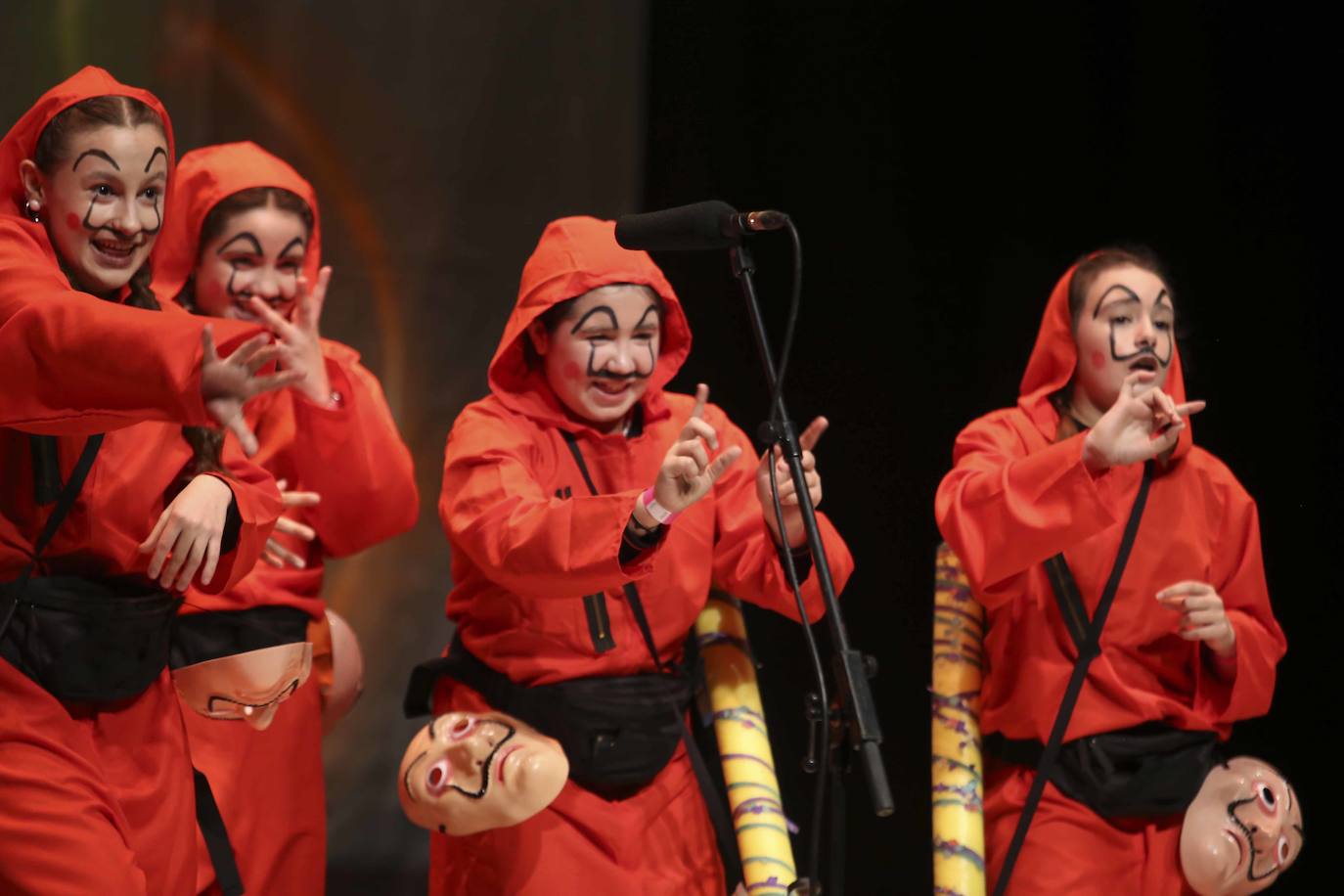 Fotos de la penúltima semifinal del concurso de agrupaciones del Carnaval Romano