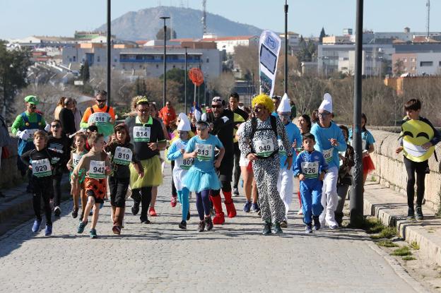 Domingo de 'adas' con carrera y jamón solidario