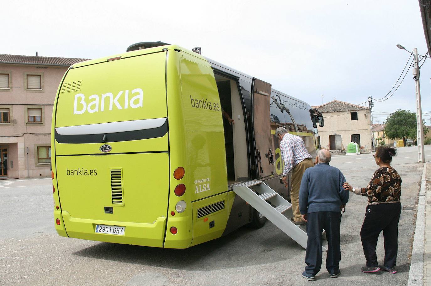 Saca la cartilla del banco que llega el 'ofibús'