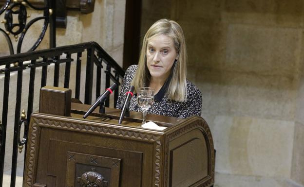 La presidenta de los populares vascos se ausenta en el estreno de PP+Cs