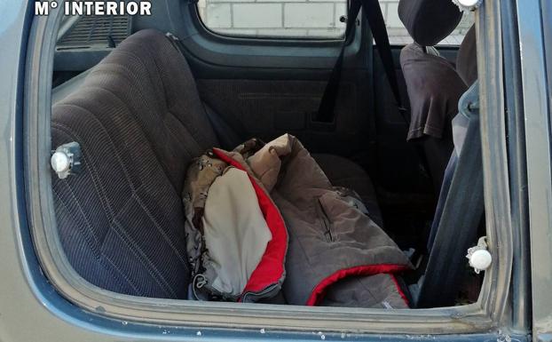 Detenido por robar en el interior de los coches y vender los objetos en internet