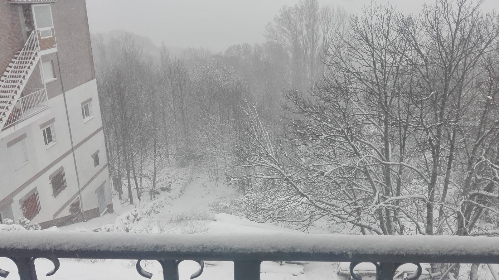La nieve vuelve al norte de Cáceres