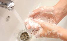 El grupo empresarial extremeño Cristian Lay donará 10.000 litros de higienizantes a la semana
