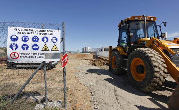 La patronal de la construcción de Plasencia pide que se paren las obras