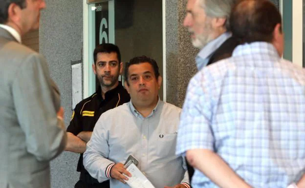 Dos años de prisión para un sobrino de Ruiz-Mateos por descapitalizar el matadero de Olivenza