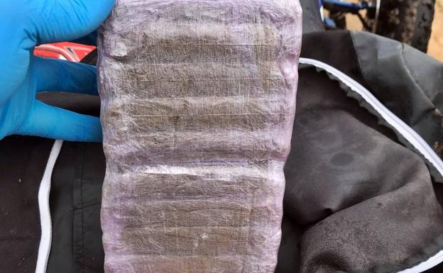 La Guardia Civil interviene un kilo de hachís a un vecino de Badajoz